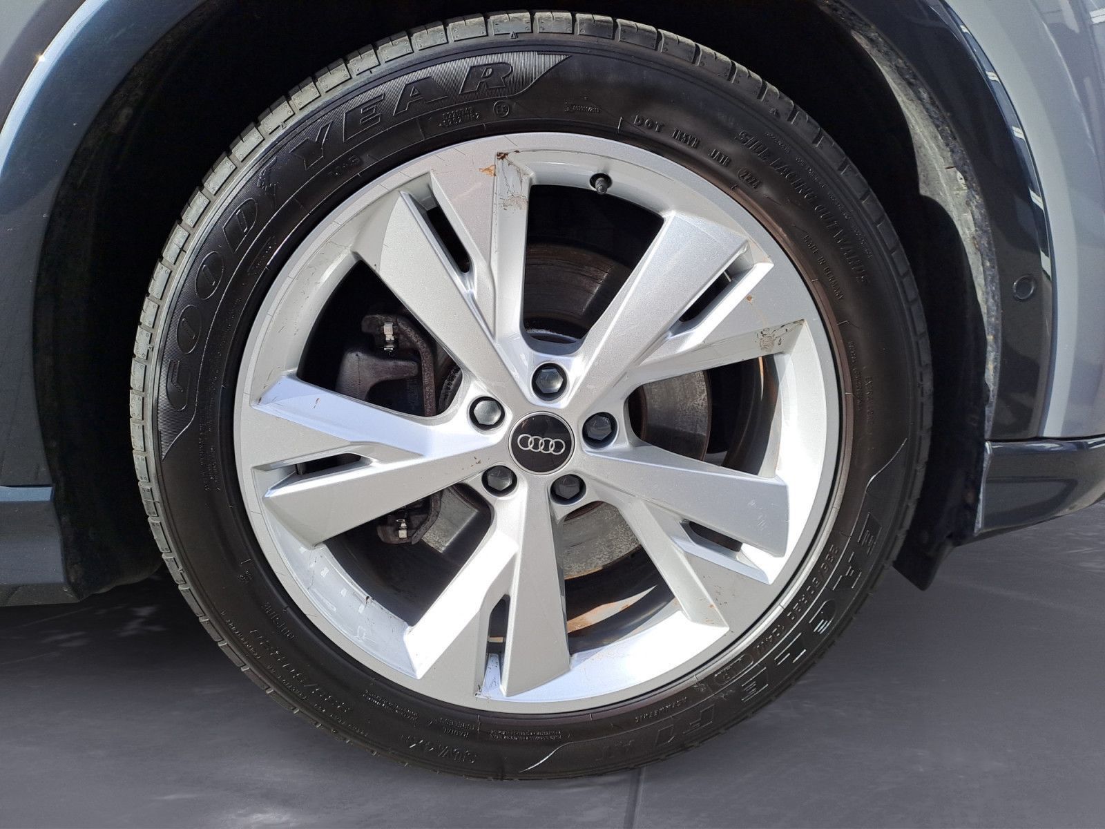 Audi Q4 e-tron 50 quattro S-Line AHK Pano HUD Keyless
