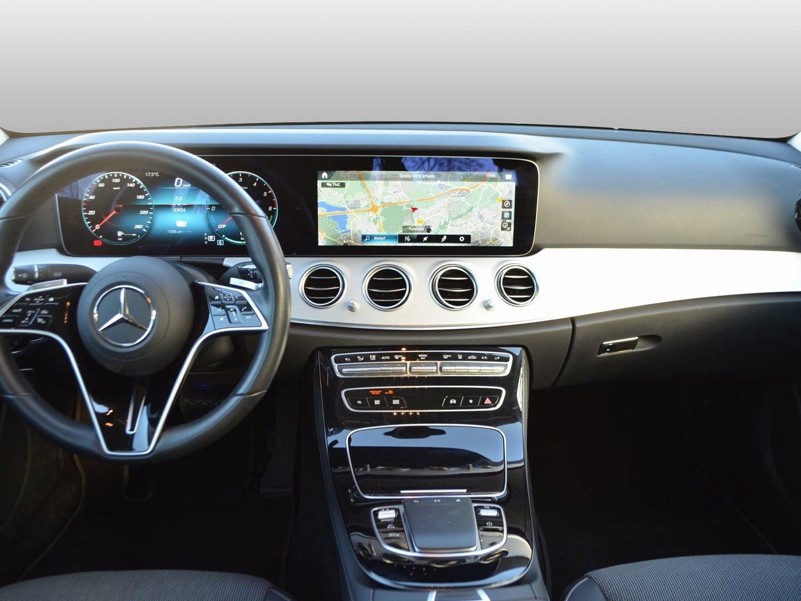 Mercedes-Benz E 300 de Exclusive 4M - Samsaru's Car Outlet