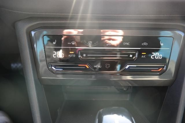 Volkswagen Tiguan 2.0 TDI Life DSG - Samsaru's Car Outlet