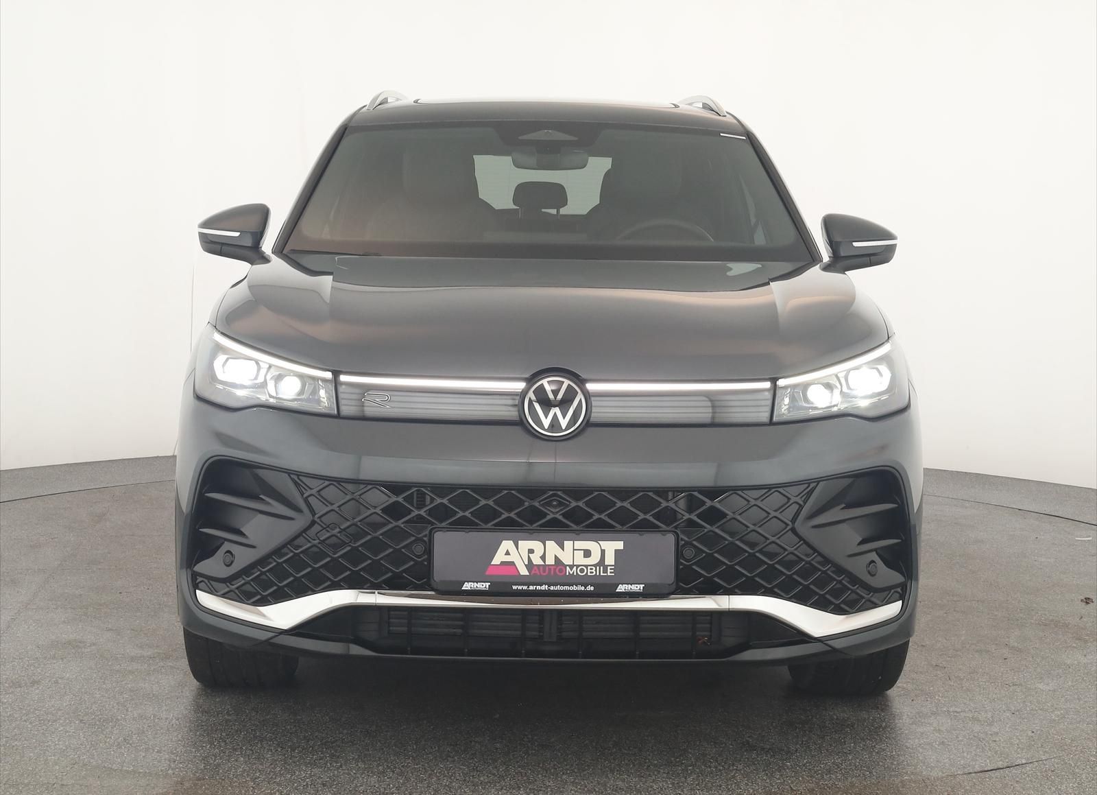 Volkswagen Tiguan 2.0 TDI 4M DSG R-Line Leder Pano Navi 360