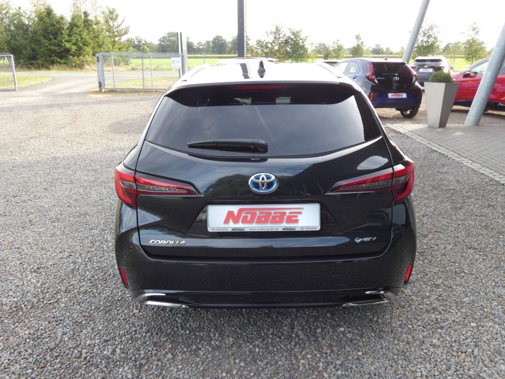 Toyota Corolla 2.0 TS Team D*Navi+LED+SHZ+PDC
