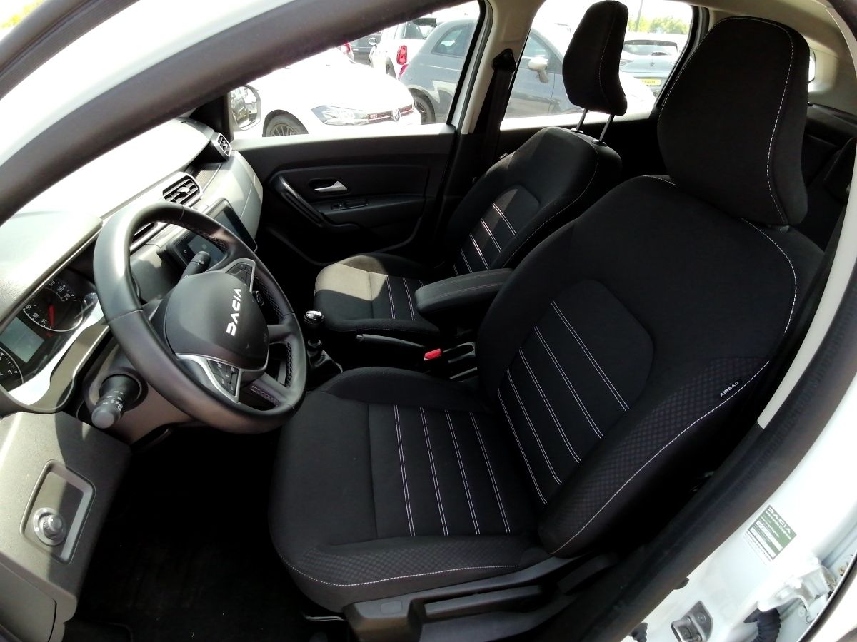Dacia Duster Expression Blue d - Samsaru's Car Outlet