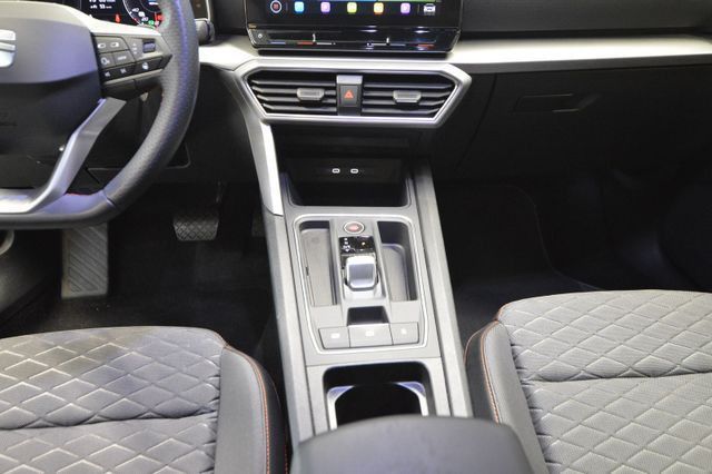 Seat Leon Sportstourer 2.0 TDI FR Navi/ SHZ/ AHK/ ...