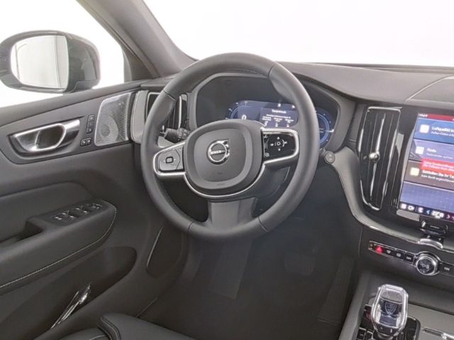 Volvo XC60 Black Edition Ultra T6 21''LM AHK Luftf B&W