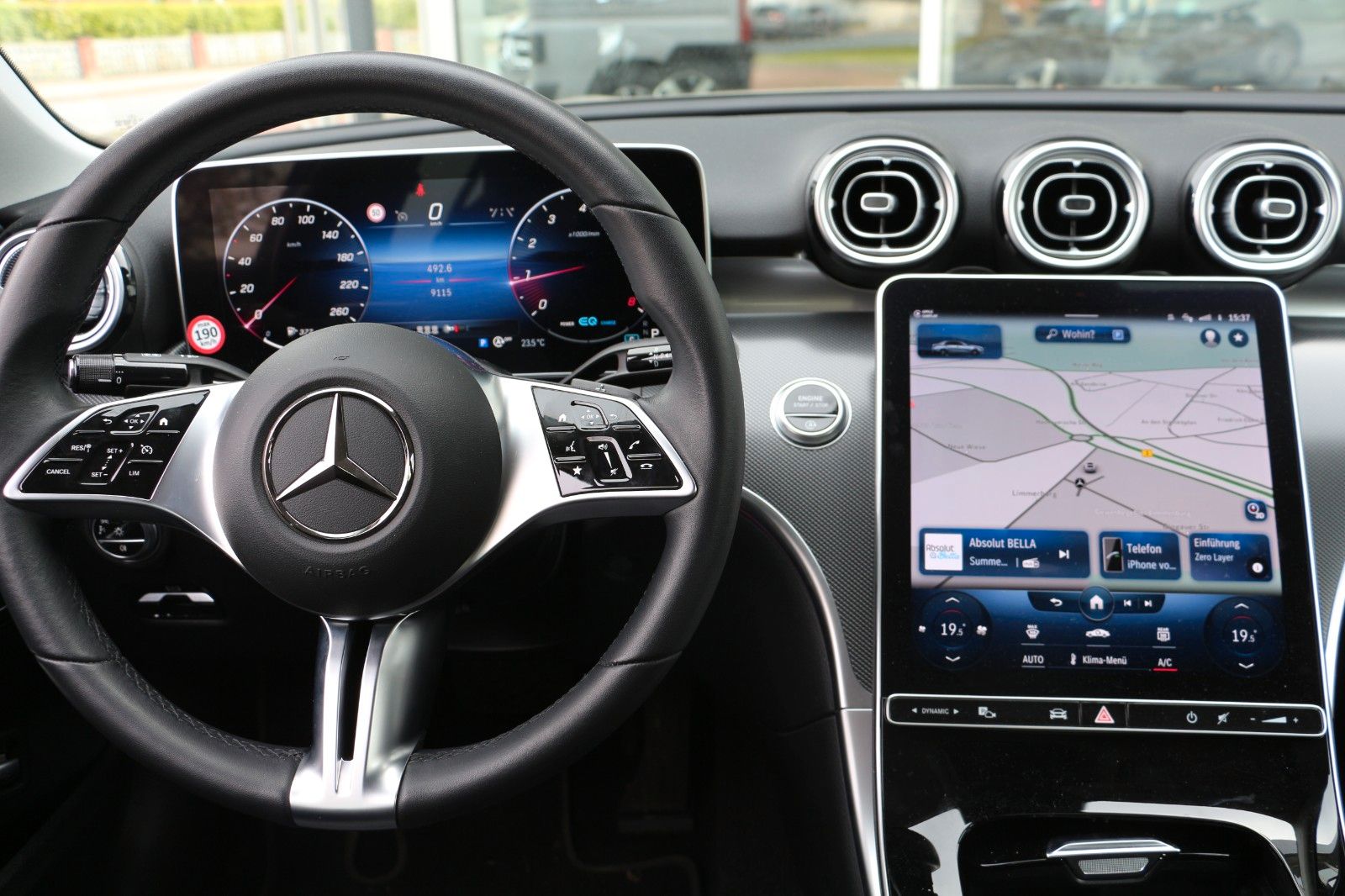 Mercedes-Benz C 200 Avantgarde - Samsaru's Car Outlet