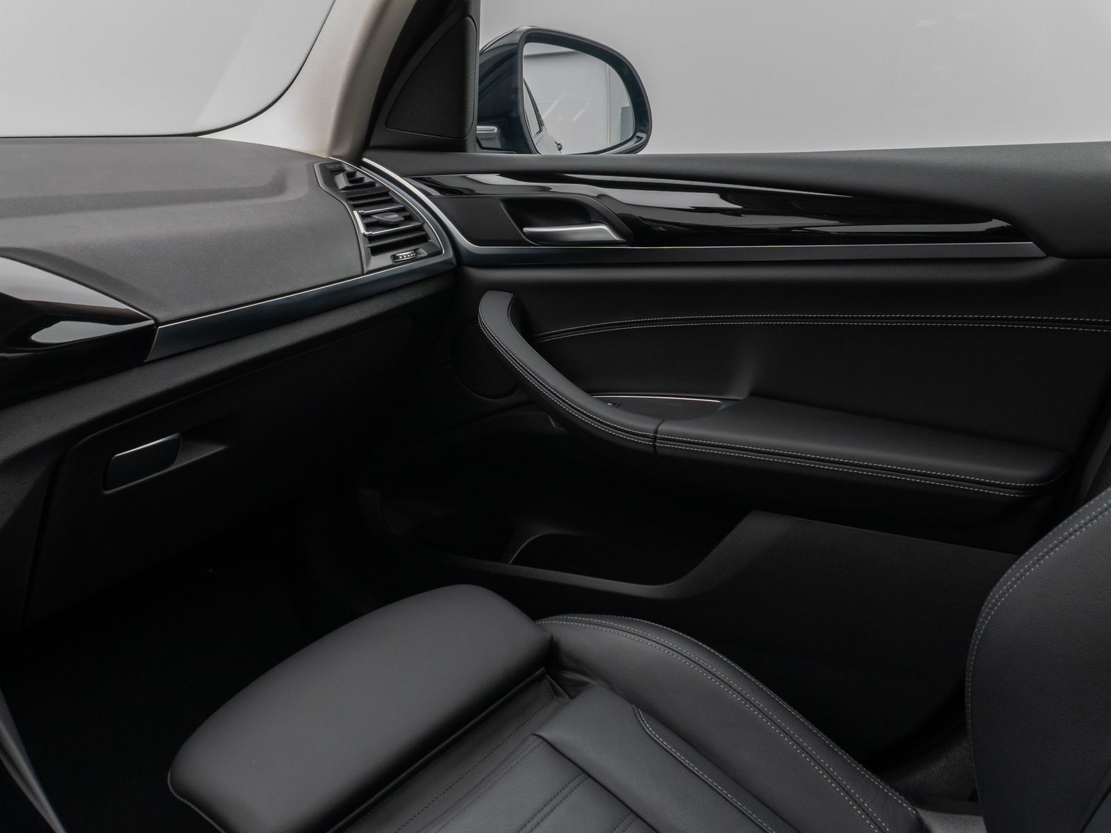 BMW X3 xD30e Sport - Samsaru's Car Outlet