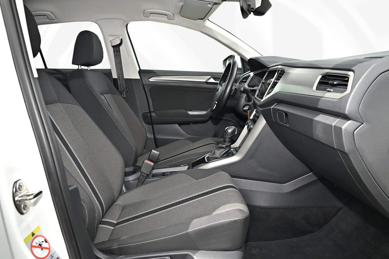 Volkswagen T-Roc 1.5 TSI DSG Style - Samsaru's Car Outlet