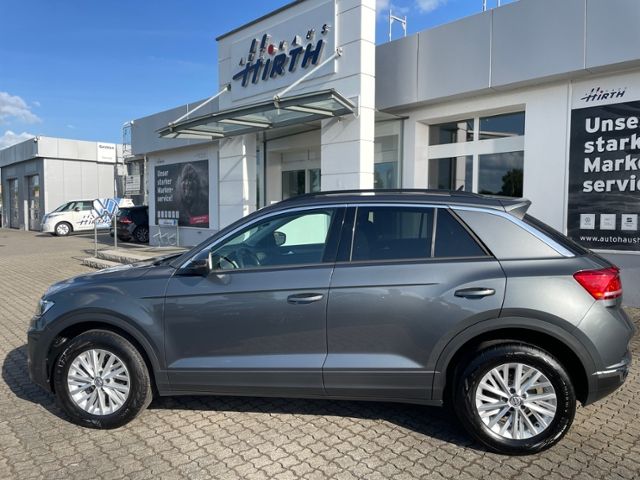 Volkswagen T-Roc 1.5 TSI ACT Style - Samsaru's Car Outlet