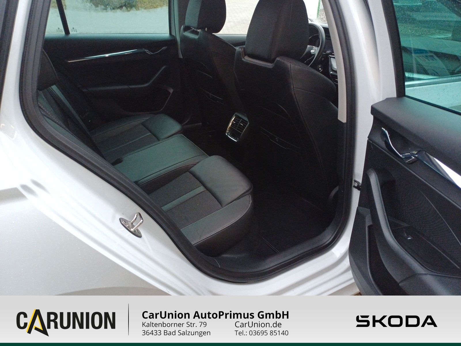 Skoda Octavia Combi Style iV - Samsaru's Car Outlet