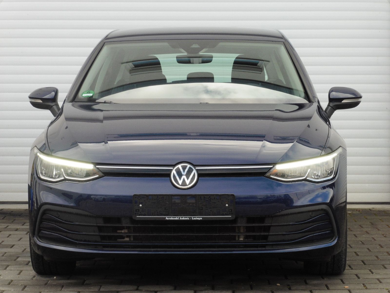 Volkswagen Golf 2.0 TDI LIFE - Samsaru's Car Outlet