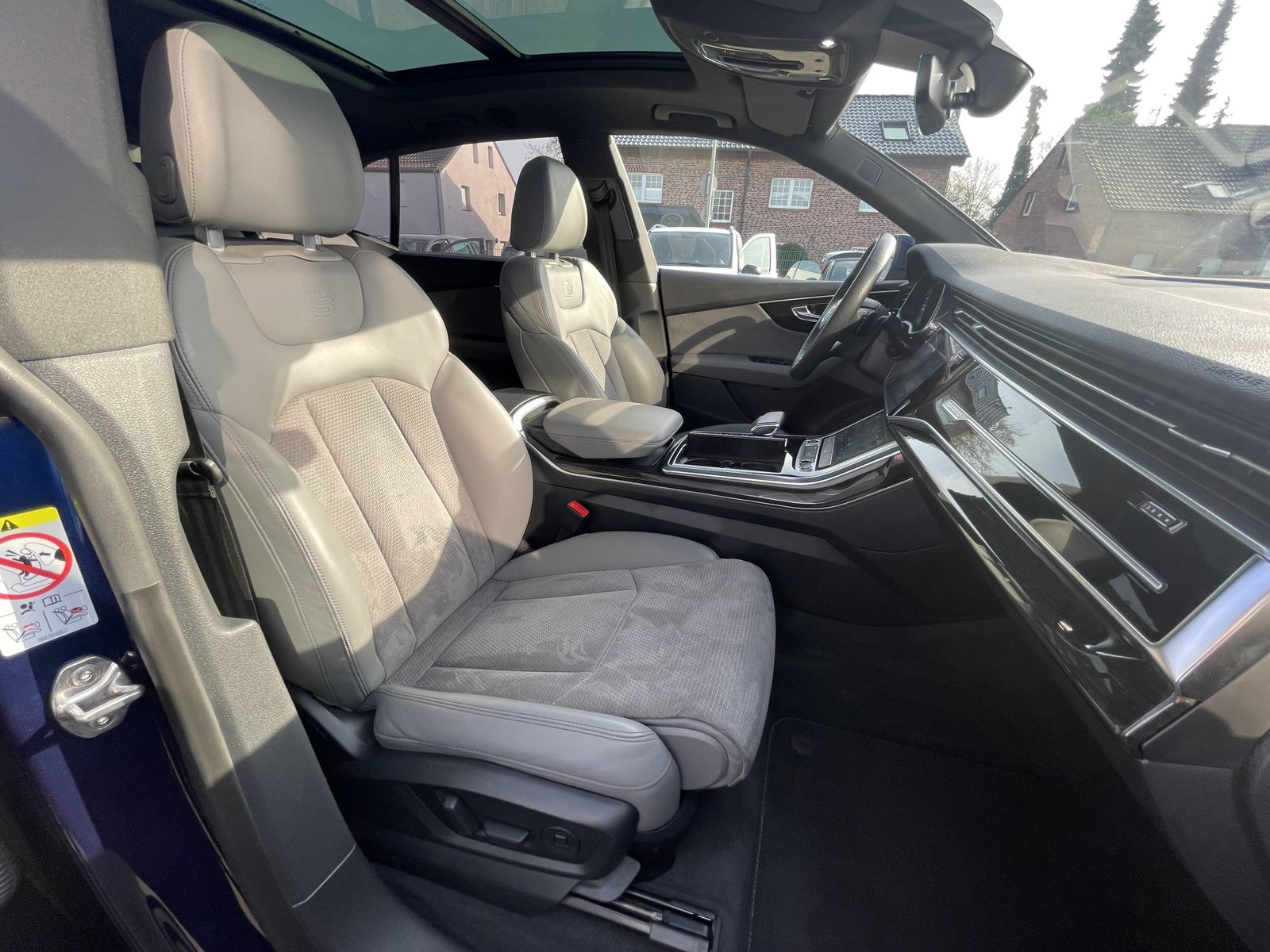 Audi Q8 55 TFSI e quattro tiptronic S line NP113.585€