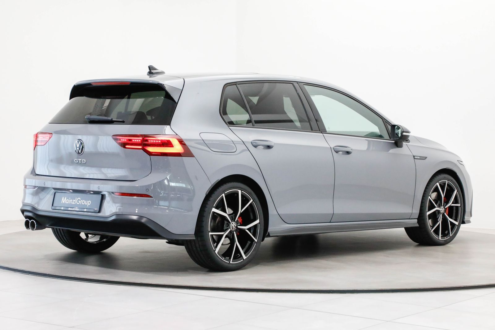 Volkswagen Golf GTD 2.0 TDI DSG AHK Matrix Kam. Pano HUD