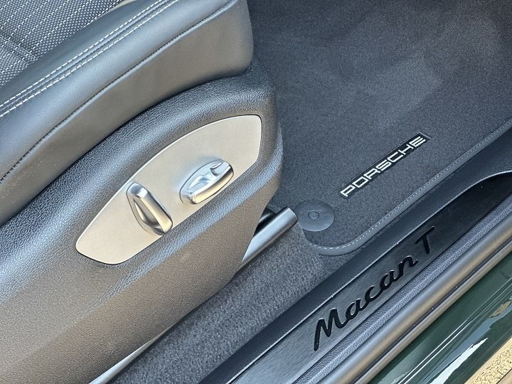 Porsche Macan T - Samsaru's Car Outlet