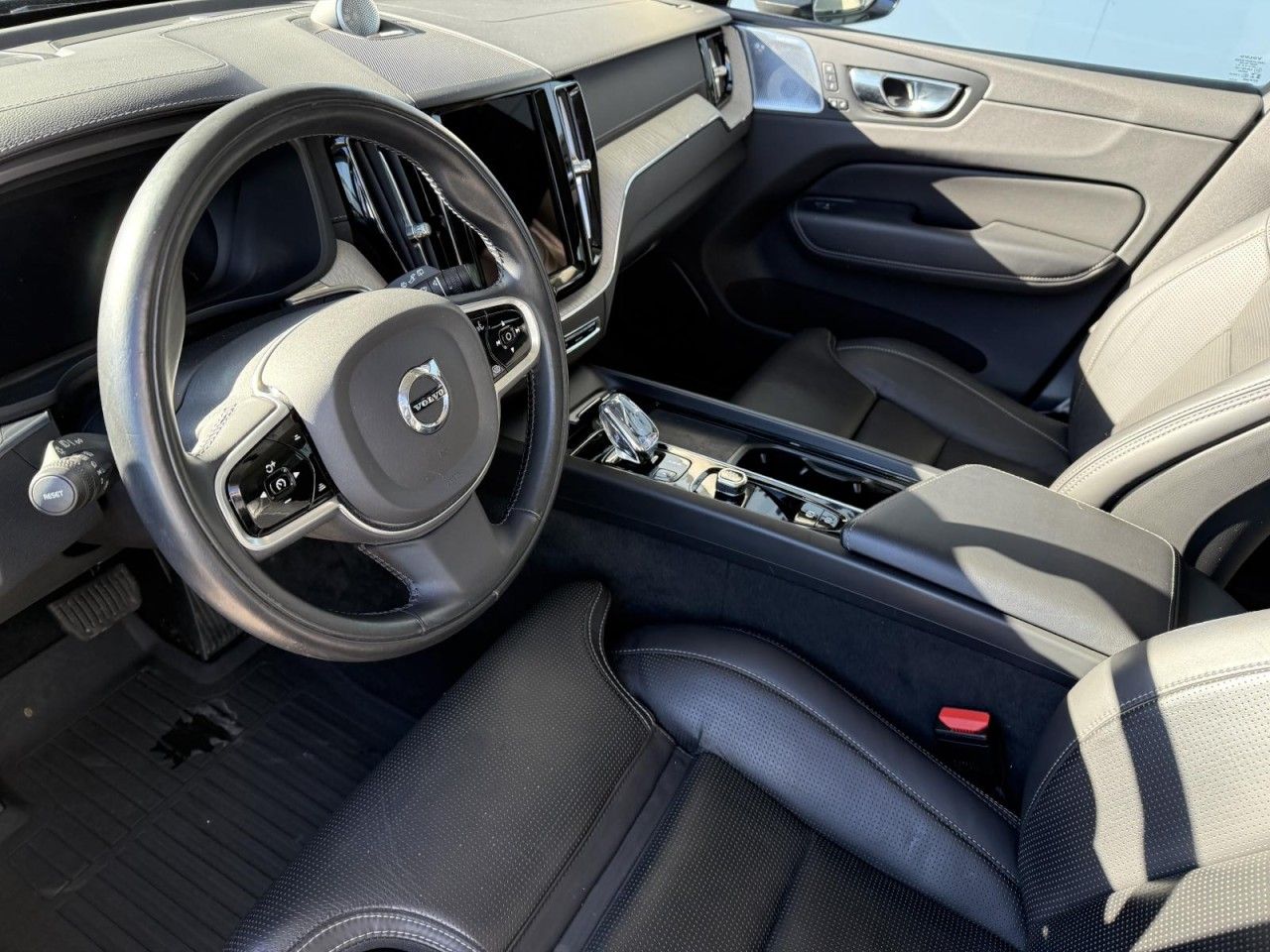 Volvo XC60 B5 (Benzin) AWD Inscription (EURO 6d)