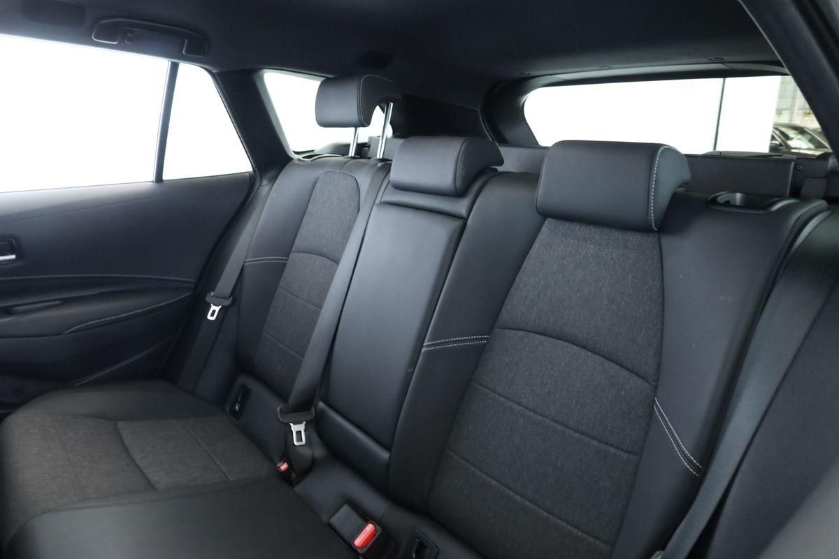 Toyota Corolla Touring Sports 2.0 CVT Team D Navi Kam