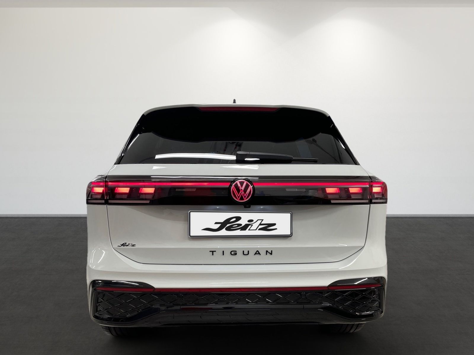 Volkswagen Tiguan 1.5 TSI eHybrid R-Line *AHK*NAVI*SITZH*