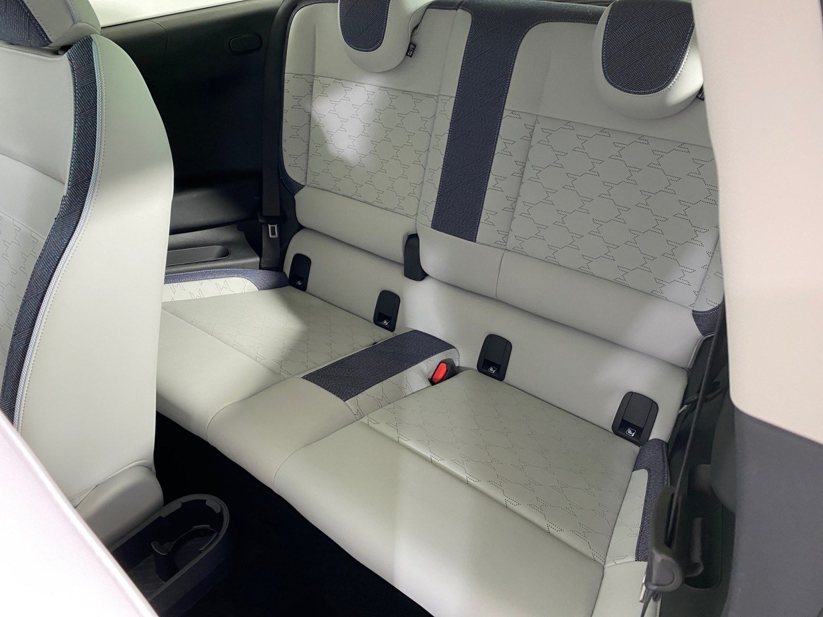 MINI Cooper SE - Samsaru's Car Outlet