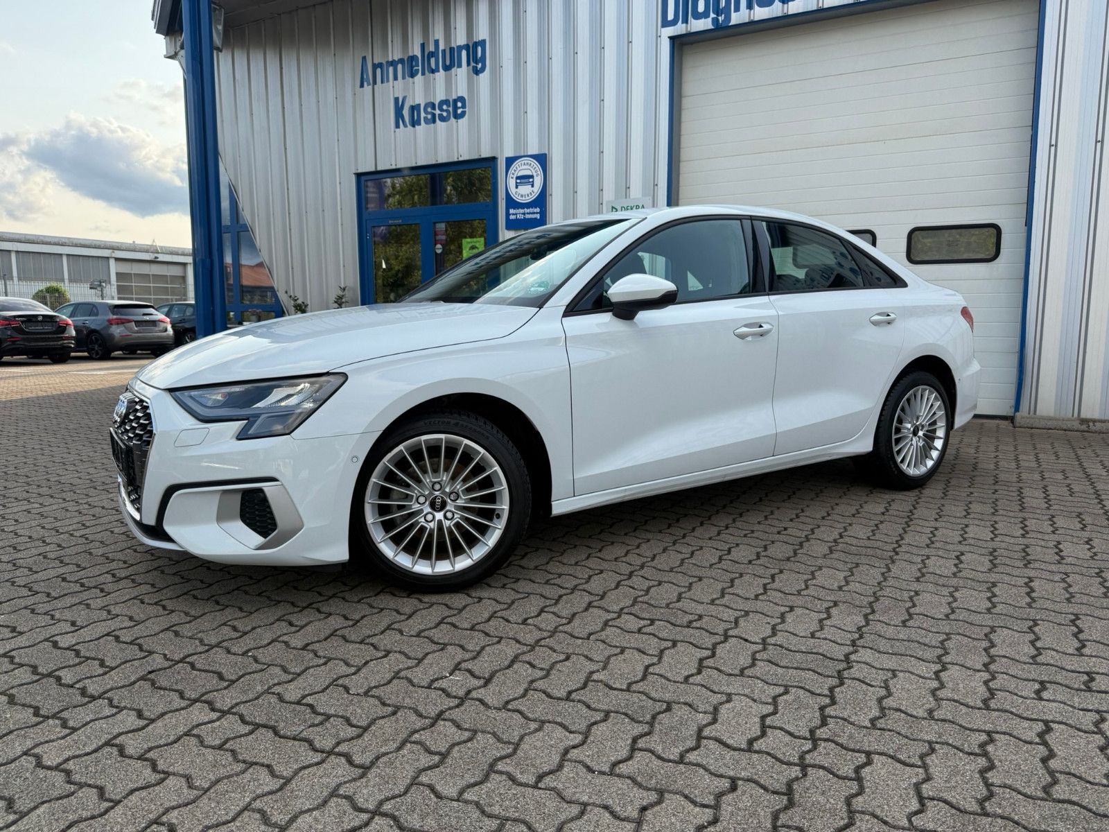 Audi A3 | ADVANCED | AUT | KLIMA | SZH | NAVI | PDC |