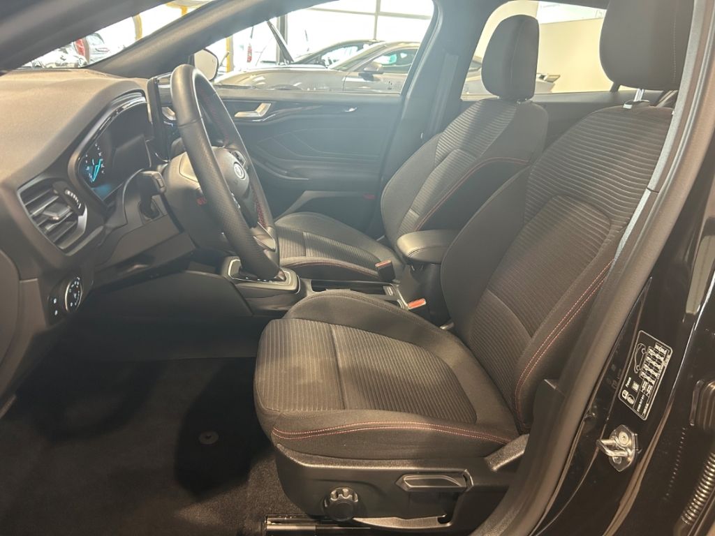 Ford Focus Turnier ST-Line+Automatik+LED+Kamera+4.J G