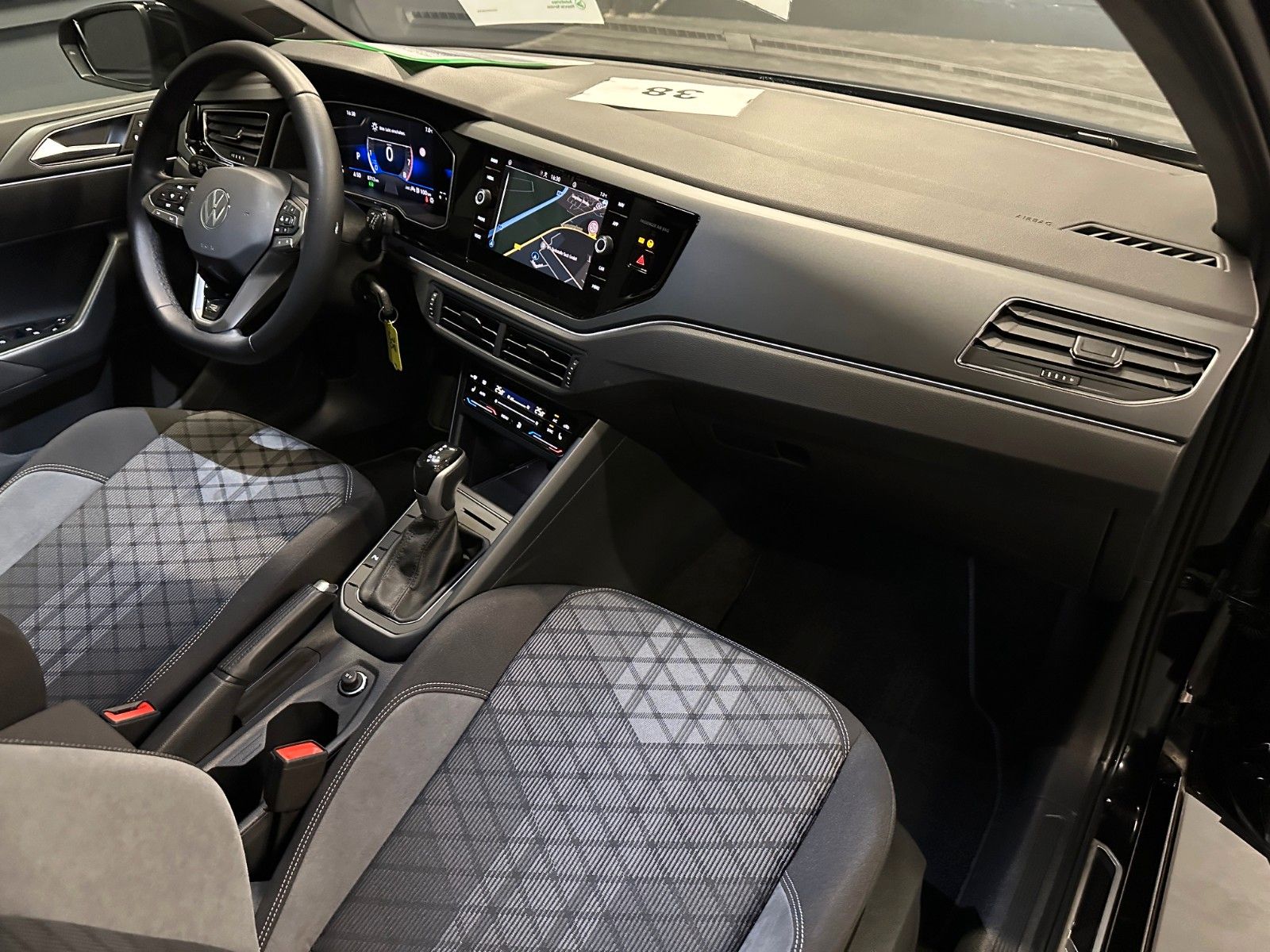 Volkswagen Polo VI R-Line *NAVI*IQ.Drive*KAMERA*CarPlay*ACC