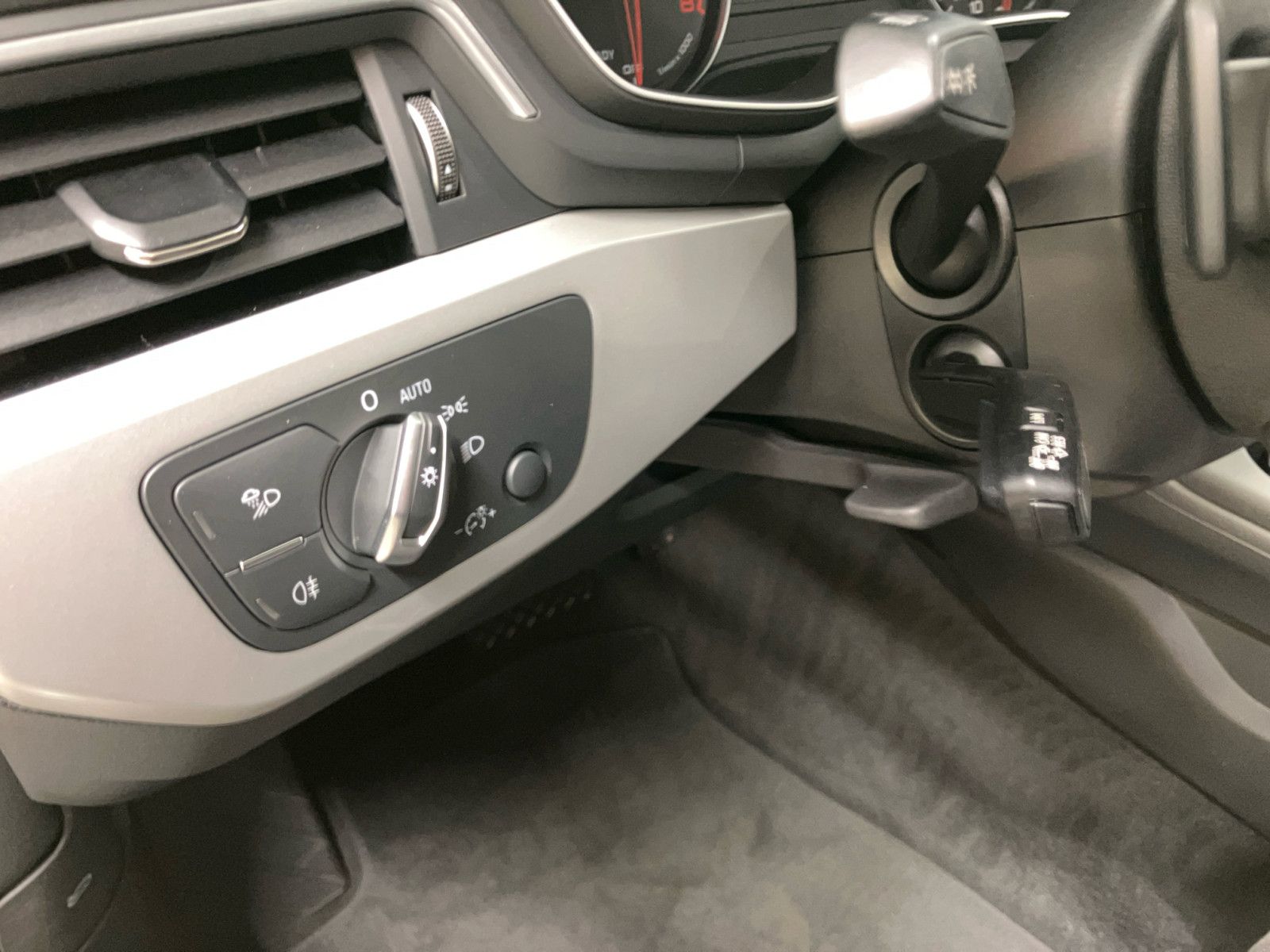 Audi A4 Avant 35 TFSI - Samsaru's Car Outlet