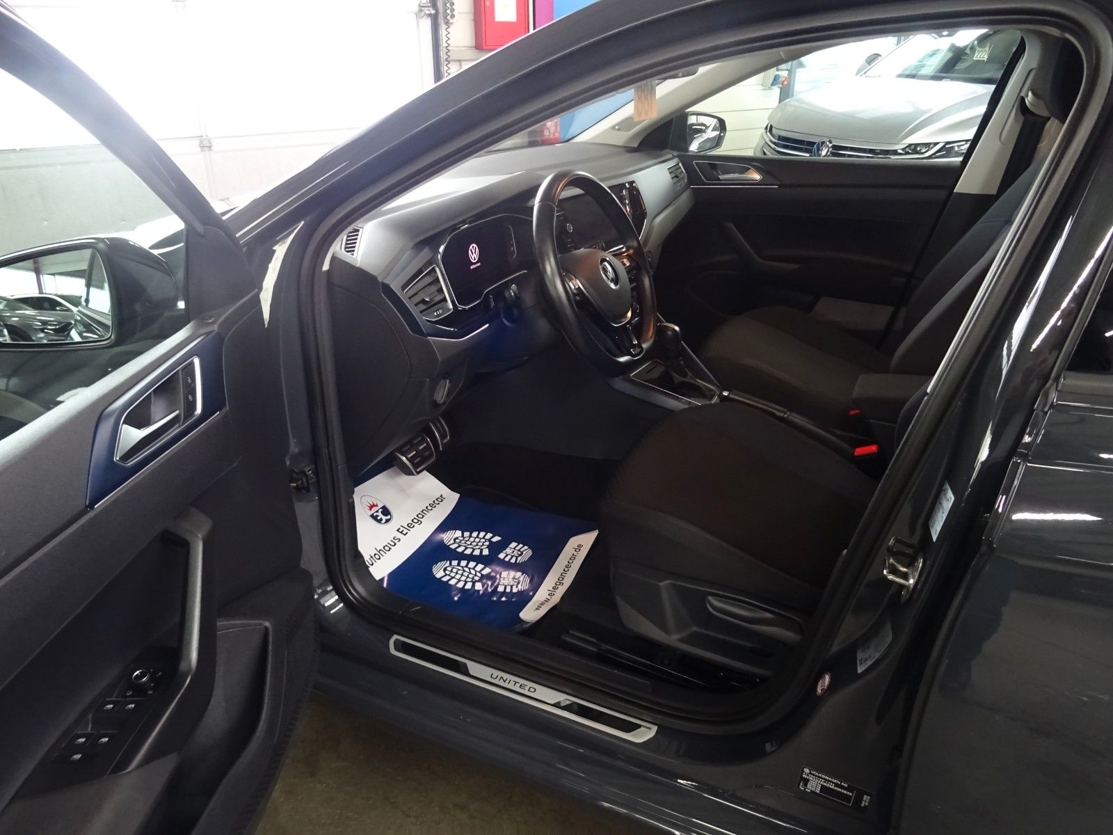 Volkswagen POLO VI 1.0 TSI - Samsaru's Car Outlet