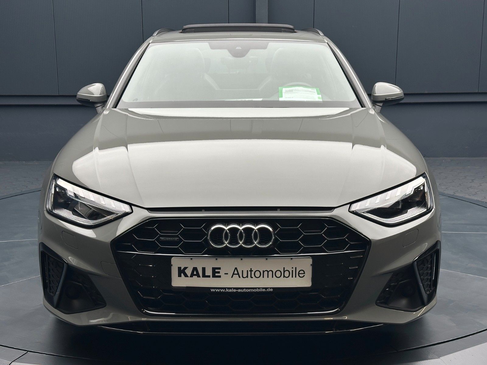 Audi A4 Avant 40 TDI quattro S-Line *PANORAMA*Matrix*