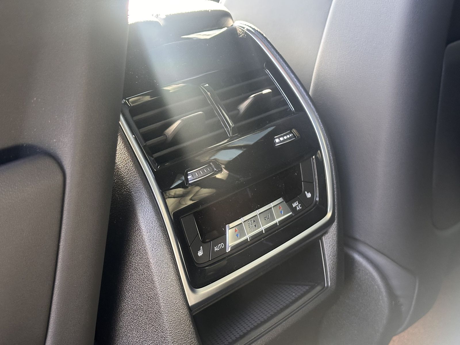 BMW X6 xDrive30d M Sport PRO //Pano Sitzbelüft. AHK