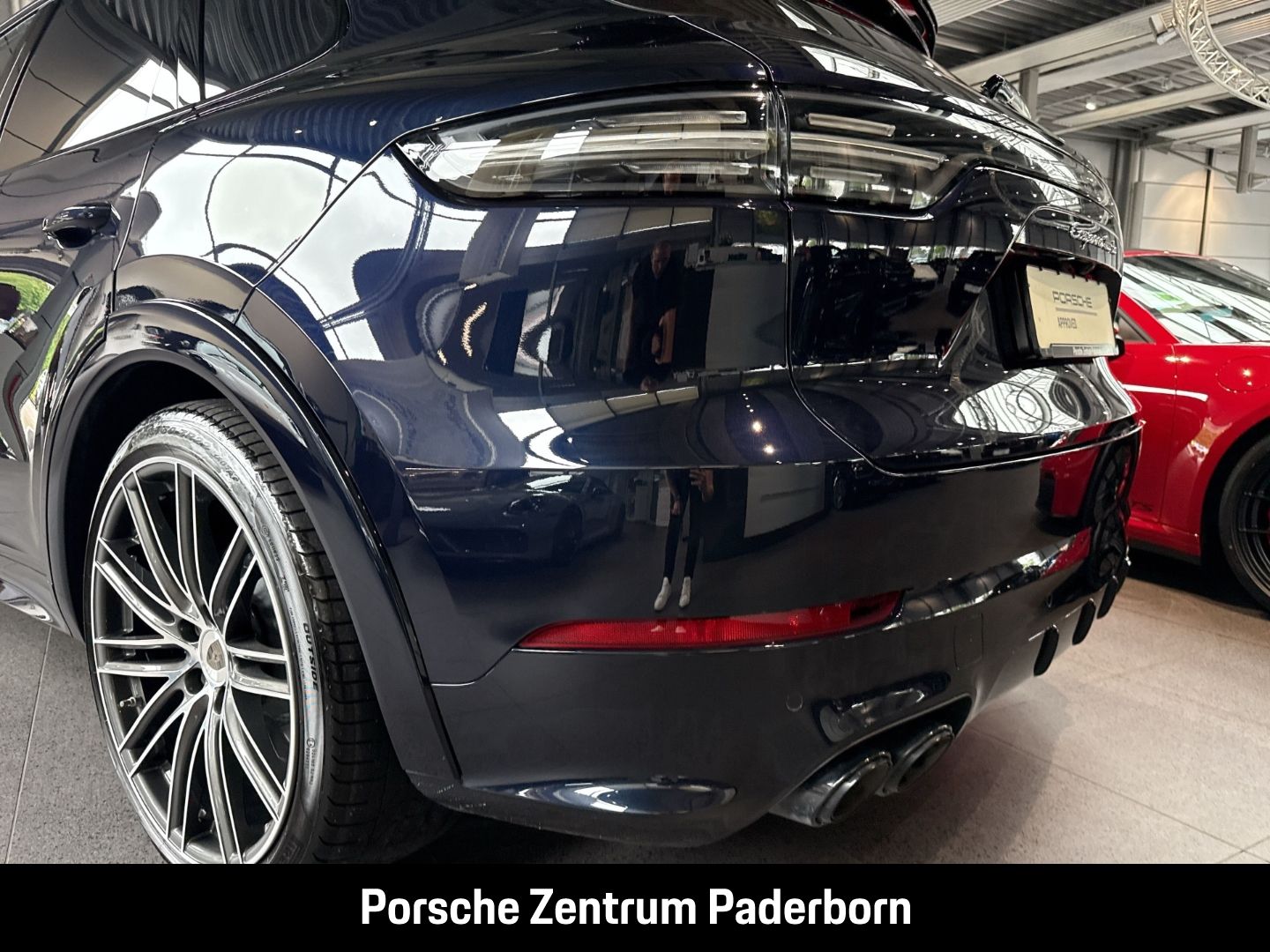 Porsche Cayenne Turbo Burmester Luftfederung LED-Matrix
