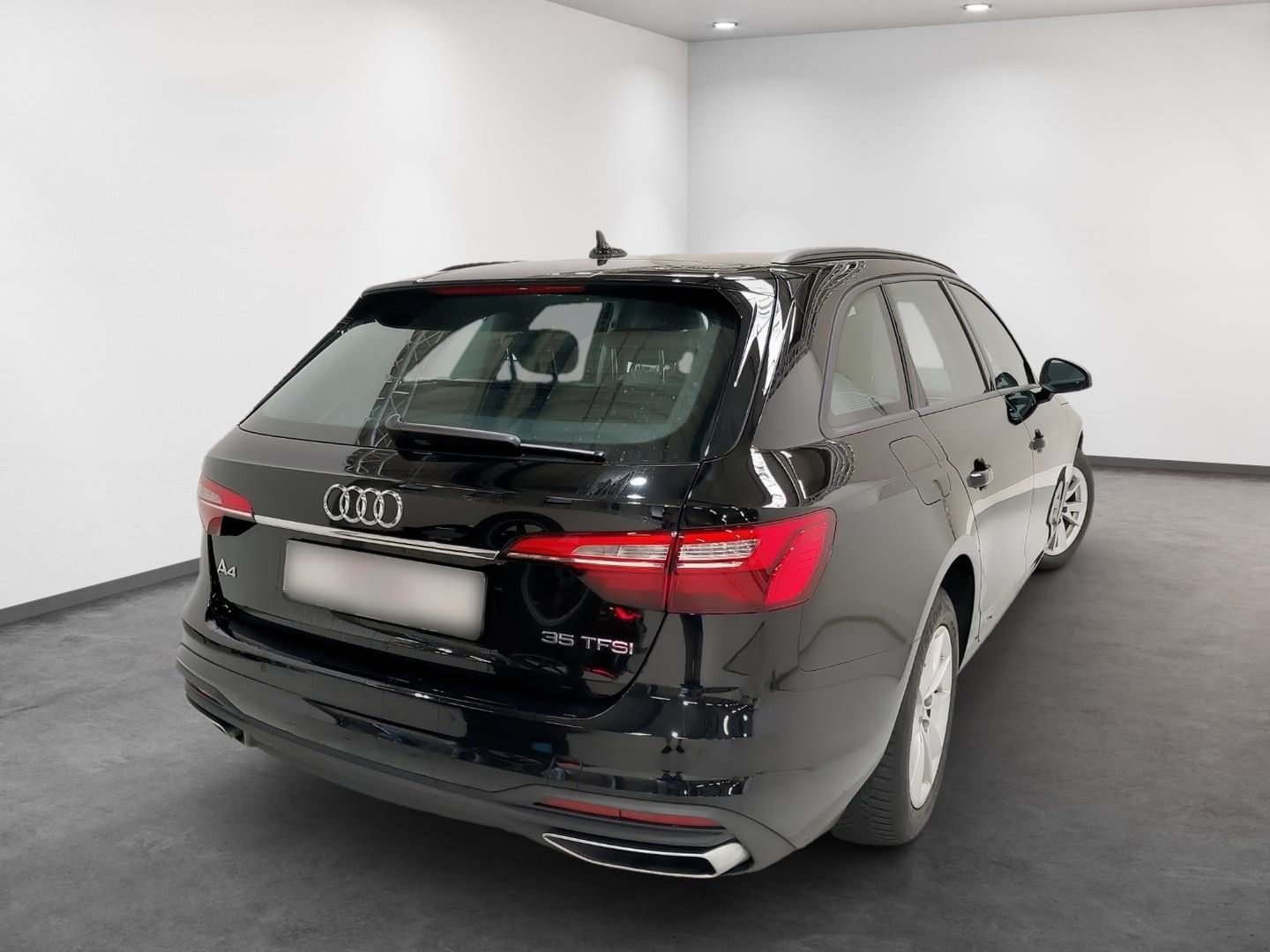 Audi A4 Avant 35 TFSI - Samsaru's Car Outlet