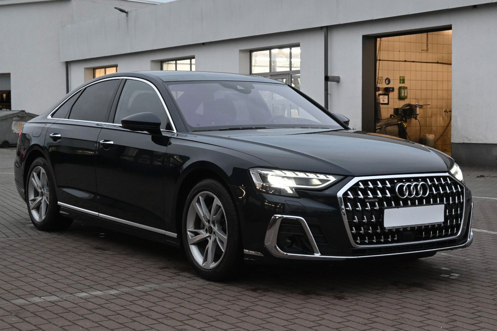 Audi A8 50 TDI quattro - Samsaru's Car Outlet