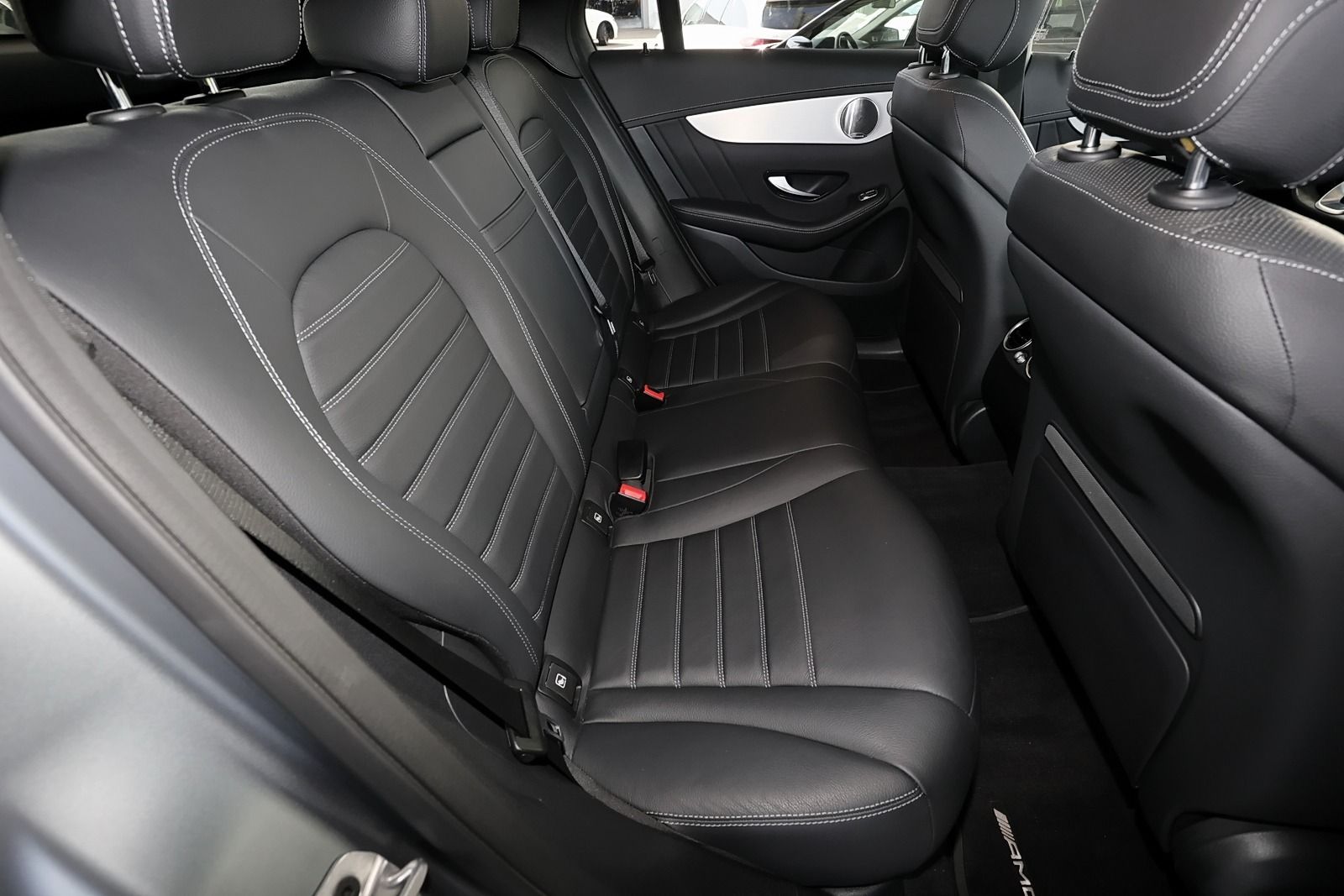 Mercedes-Benz GLC 300 e 4M Coupé AMG - Samsaru's Car Outlet