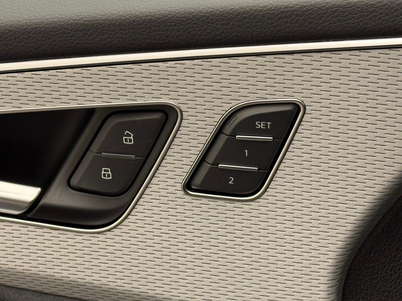 Audi Q8 TDI Quattro Tiptr S Line SportExtBlackPano23