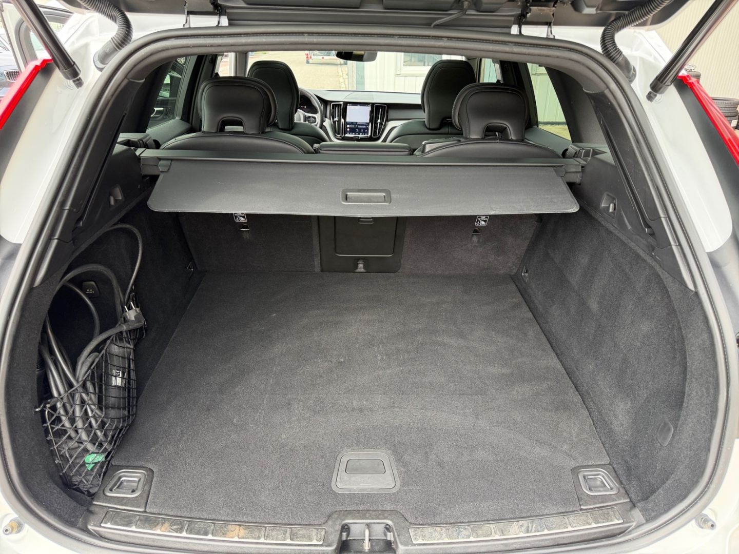 Volvo XC60 T8 R Design Recharge AWD Pano 360° Memory