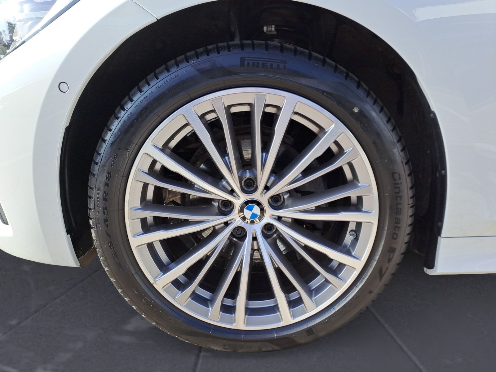 BMW 320d xDrive Touring Sport Line - Samsaru's Car Outlet