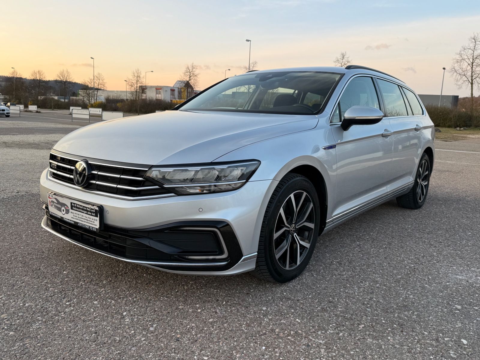 Volkswagen Passat Variant GTE Business - Samsaru's Car Outlet