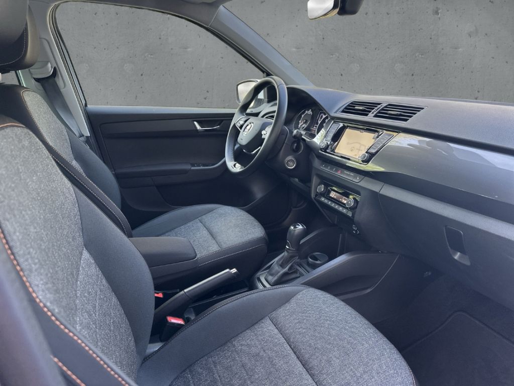 Skoda Fabia Combi 1.0TSI DSG Best of - Samsaru's Car Outlet