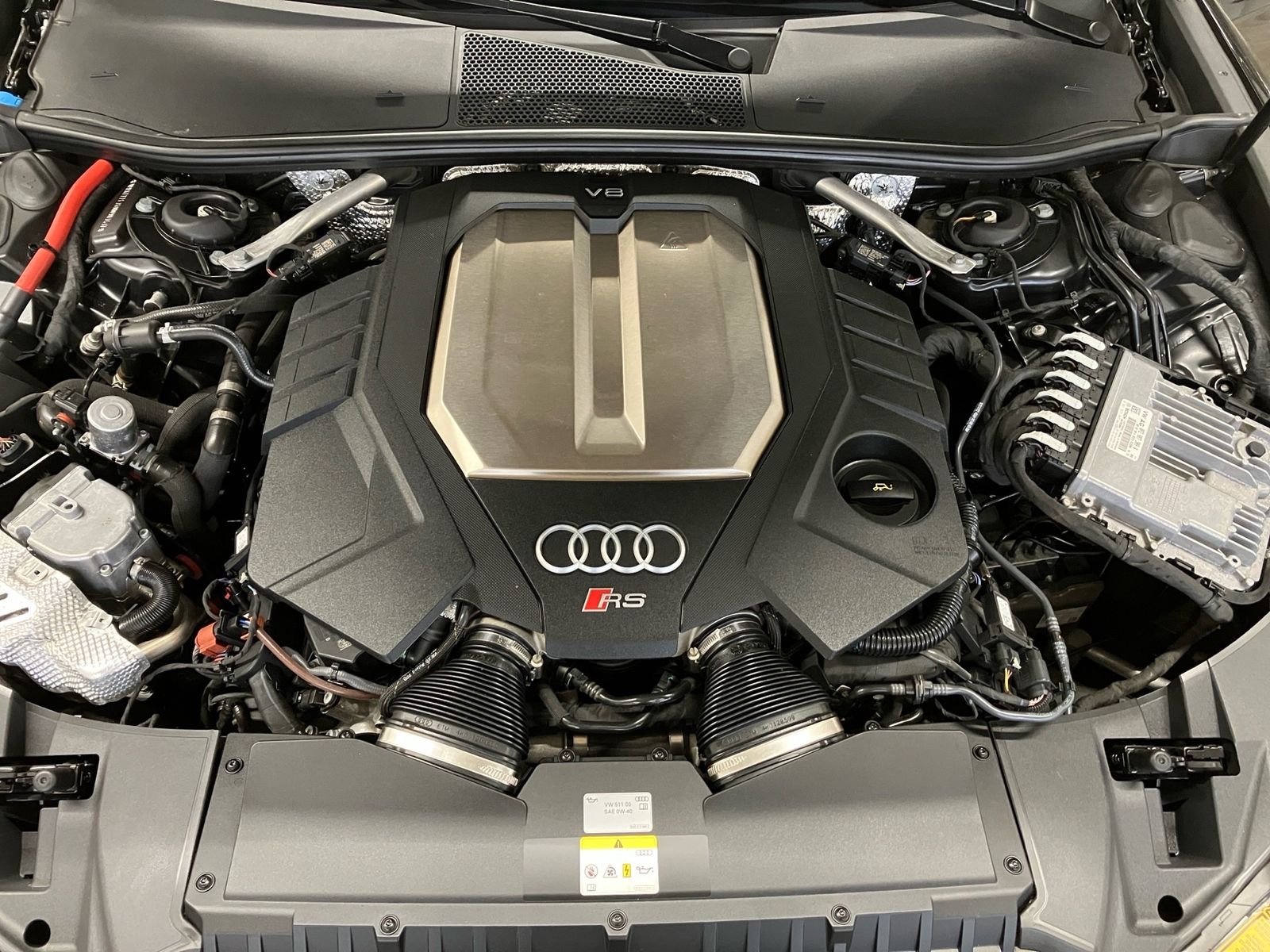 Audi RS 6 Avant QUATTRO 4.0TFSI 600PS.MATRIX.PANO.AHK