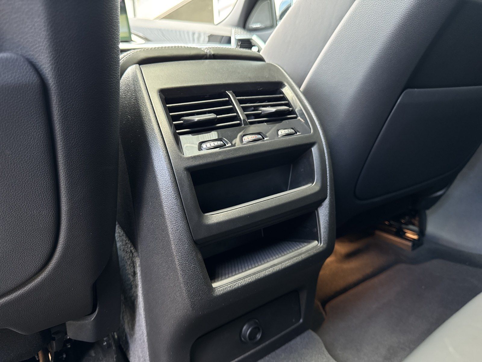 BMW X6 xDrive40d M Sport Pro AHK Pano DA Pro A Pro