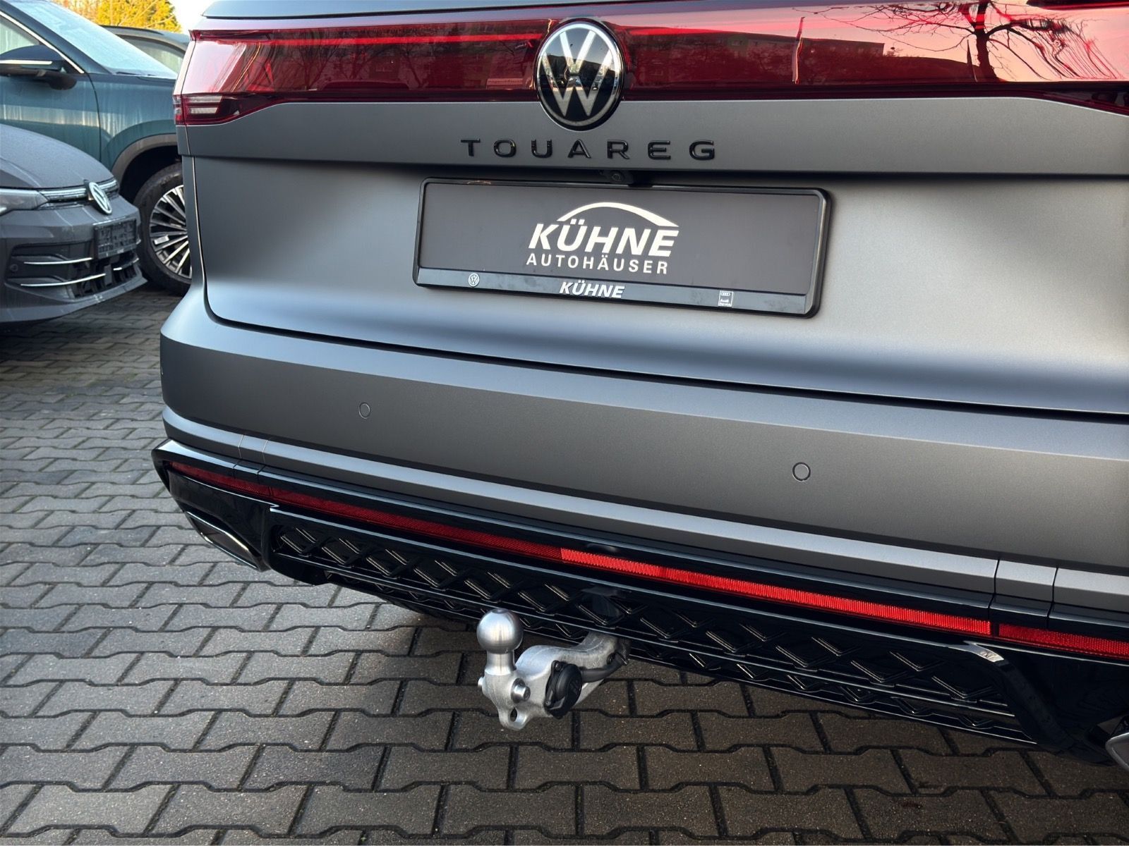 Volkswagen Touareg R-Line V6 TDI 4M Black Style | AHK PANO