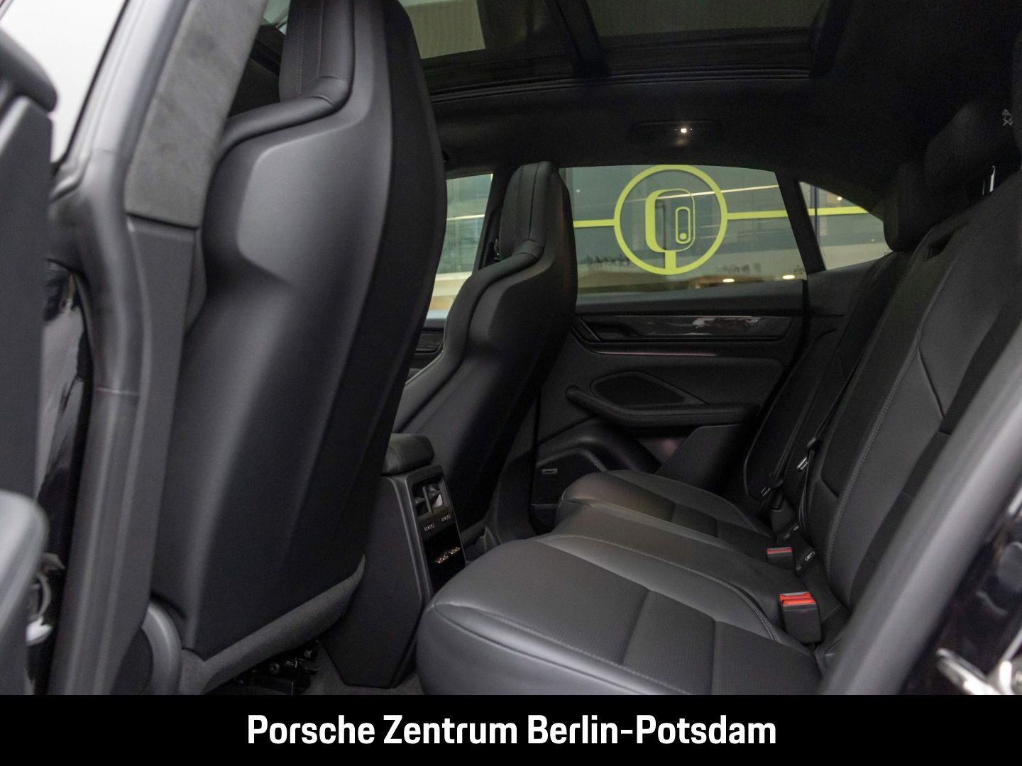 Porsche Macan Turbo Surround-View Panorama LED-Matrix