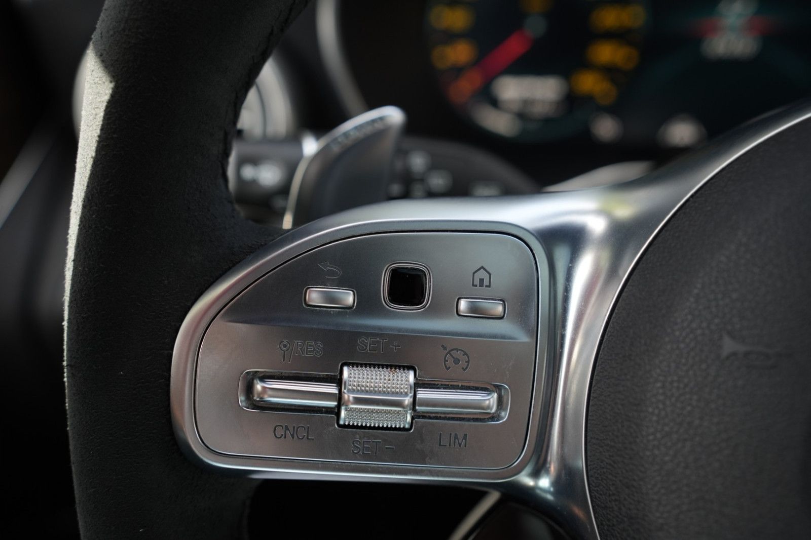 Mercedes-Benz GLC 63 S AMG 4Matic*MBUX*NAVI*KLIMA*HUD*AHK*