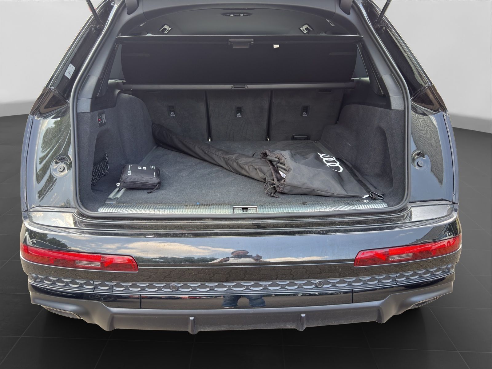 Audi Q7 55 TFSIe Q S LINE LM21 LUFT MATRIX ASSIST
