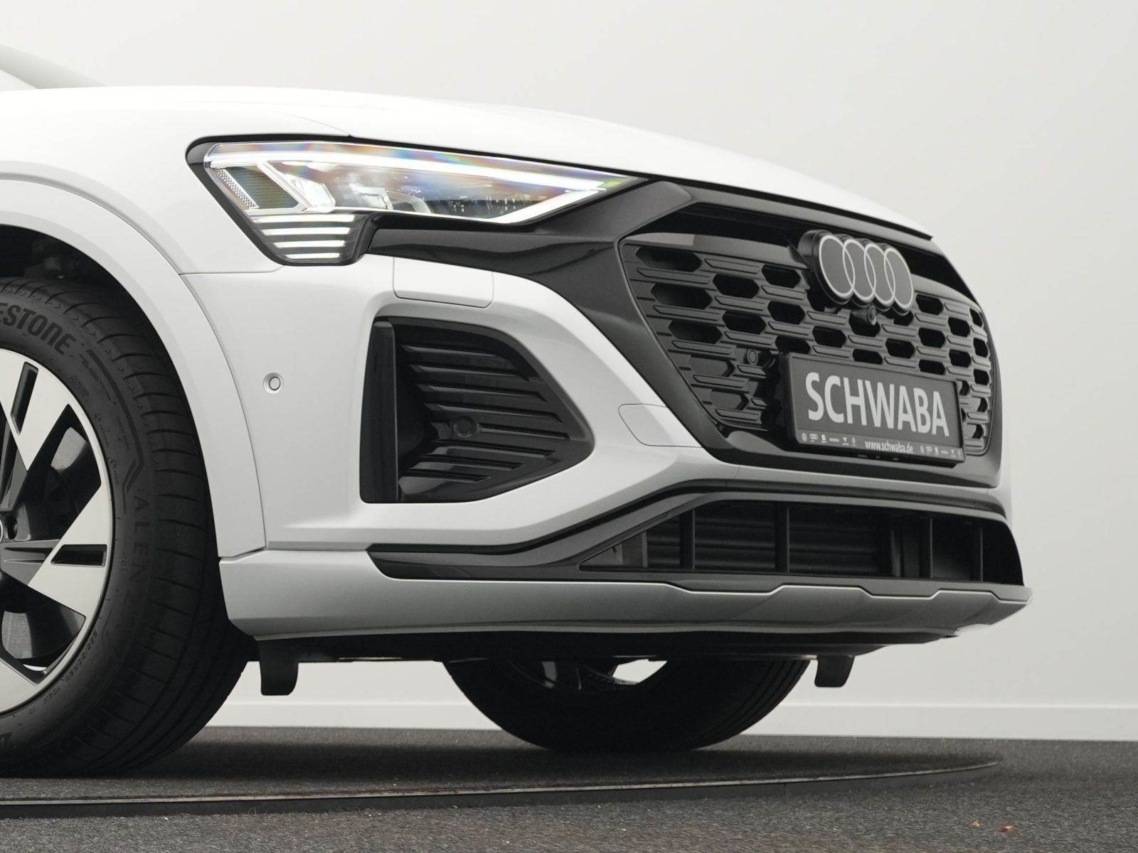 Audi Q8 Sportback e-tron 50 S line quattro