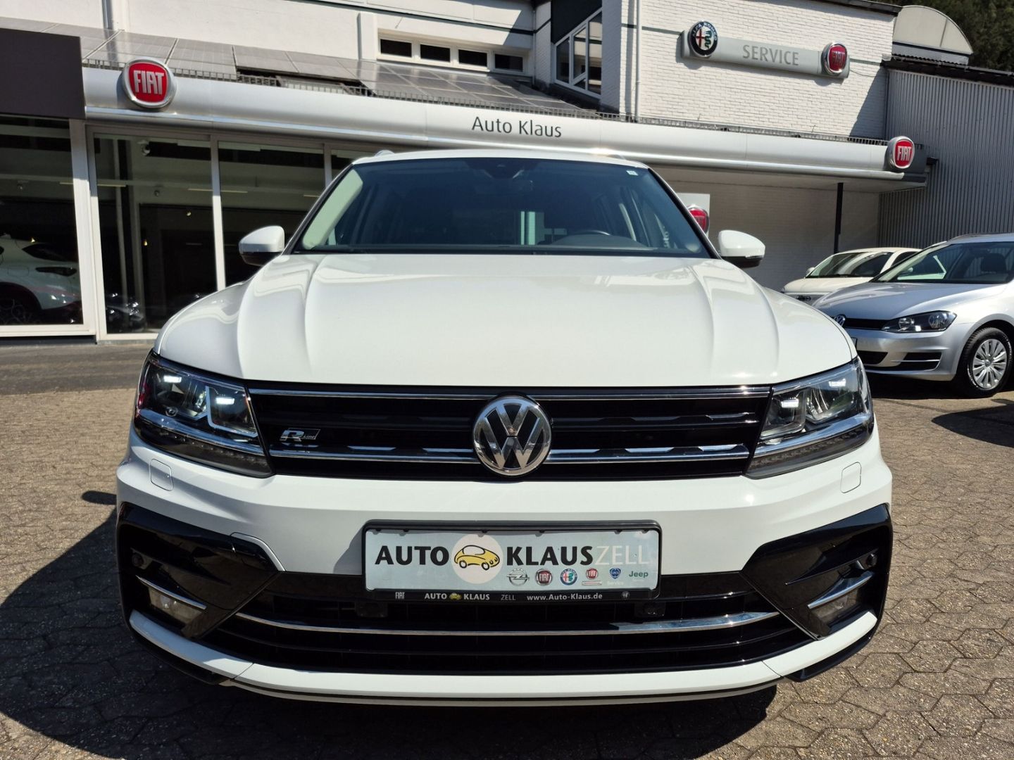Volkswagen Tiguan 2.0 R-Line 4Motion - Samsaru's Car Outlet