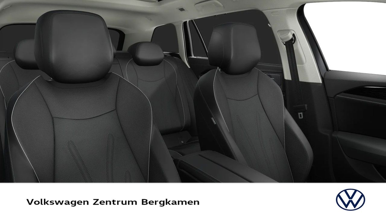 Volkswagen Passat Variant 1.5HYBRID ELEGANCE LEDER PANO AHK