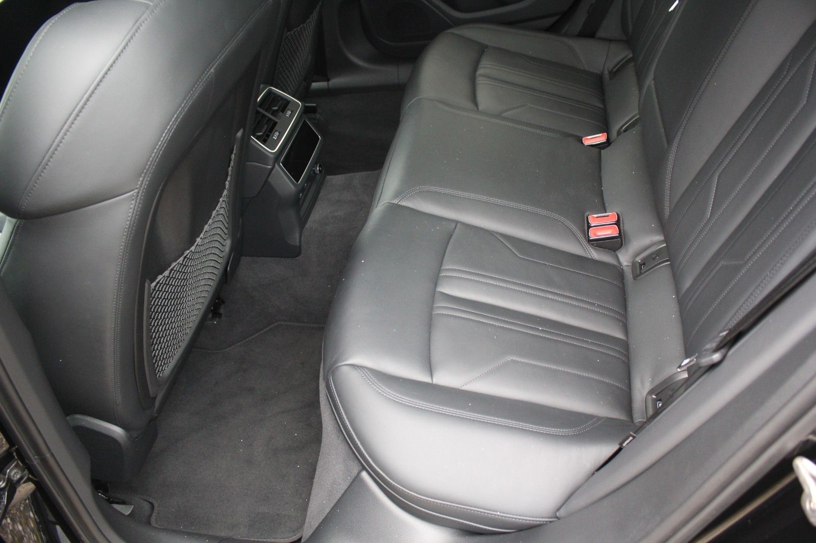 Audi A6 Lim. 40 TDI quattro sport - Samsaru's Car Outlet