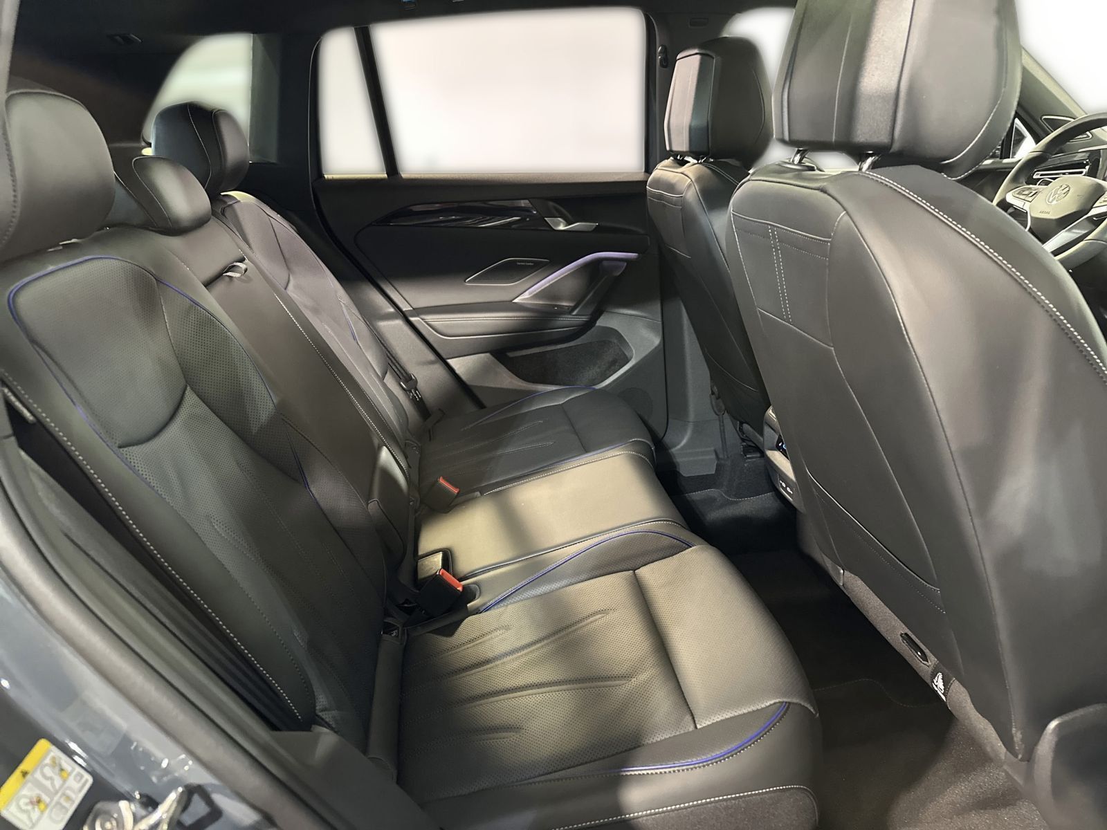 Volkswagen Tiguan 1.5 TSI eHYBRID R-LINE BLACKSTYLE MATRIX+