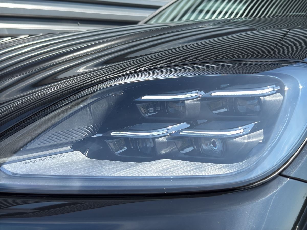 Porsche Cayenne E-Hybrid Coupe | Luftfederung | el. AHK