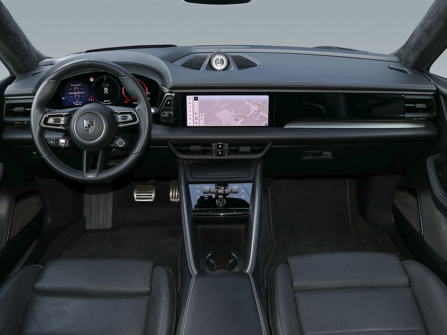 Porsche Macan Turbo Burmester InnoDrive HA-Lenkung